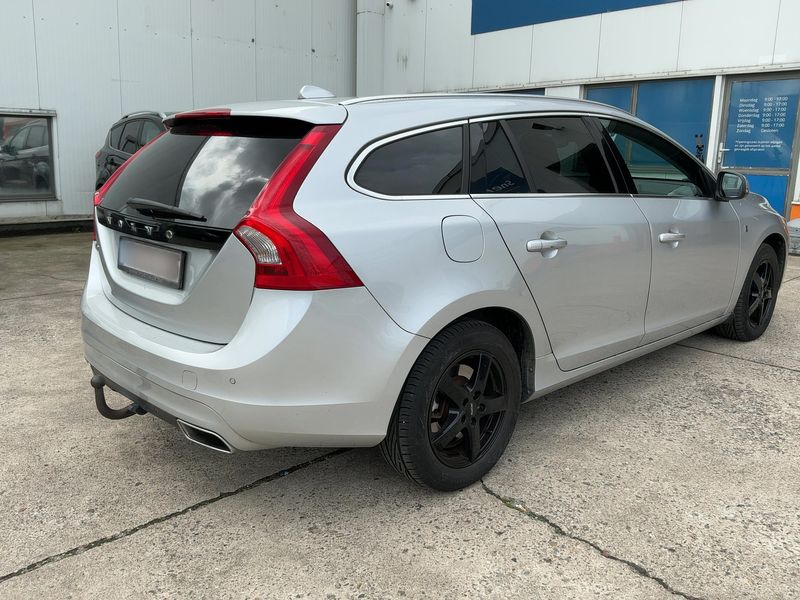 Volvo V60 2.0 D4 Ocean Race 2016 – снимка 8