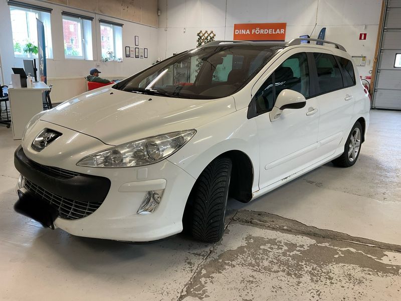 Peugeot 308 1.6 THP Feline 2009 – снимка 1