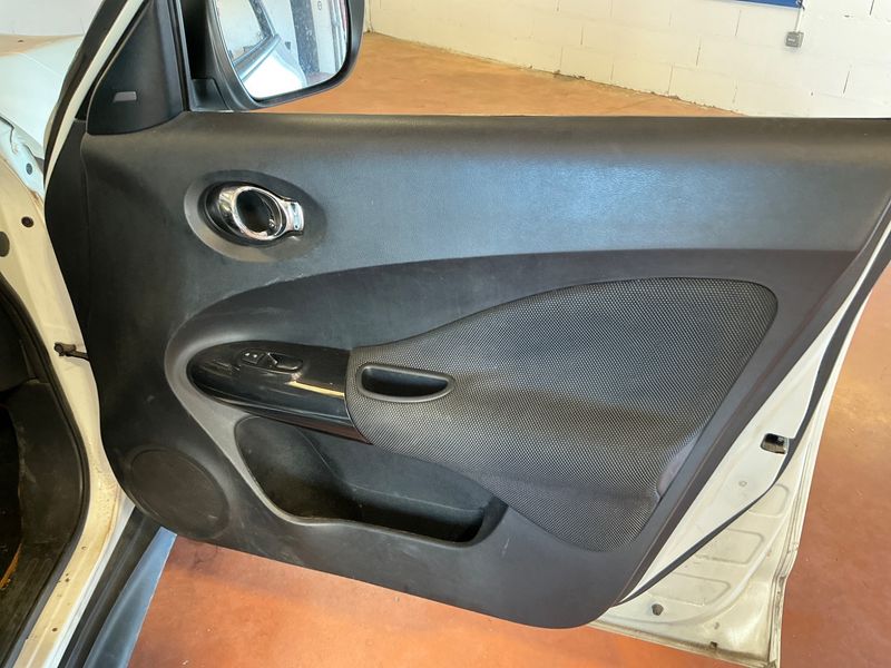 Nissan Juke 1.2 Acenta 2015 – снимка 28