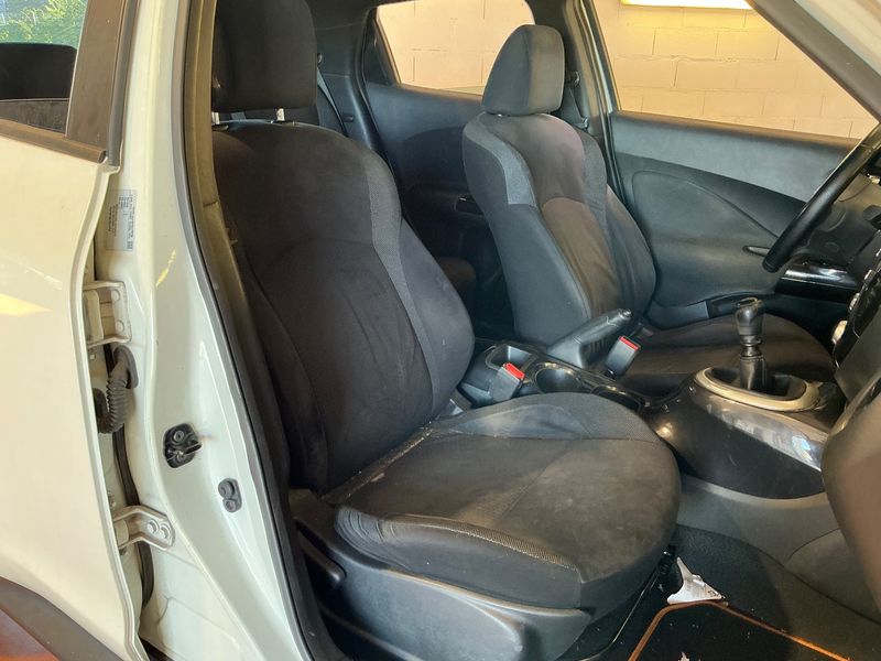 Nissan Juke 1.2 Acenta 2015 – снимка 16