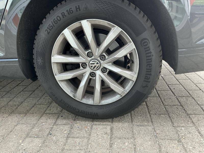 Volkswagen Passat 2.0 TDI Business 4Motion 2020 – снимка 5