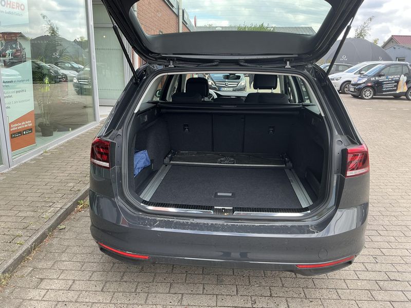 Volkswagen Passat 2.0 TDI Business 4Motion 2020 – снимка 15