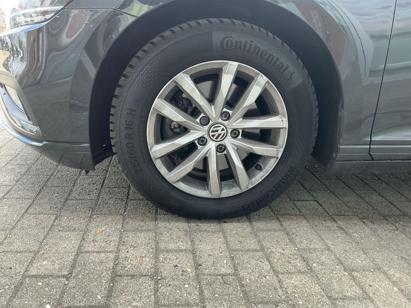 Volkswagen Passat 2.0 TDI Business 4Motion 2020 – снимка 3