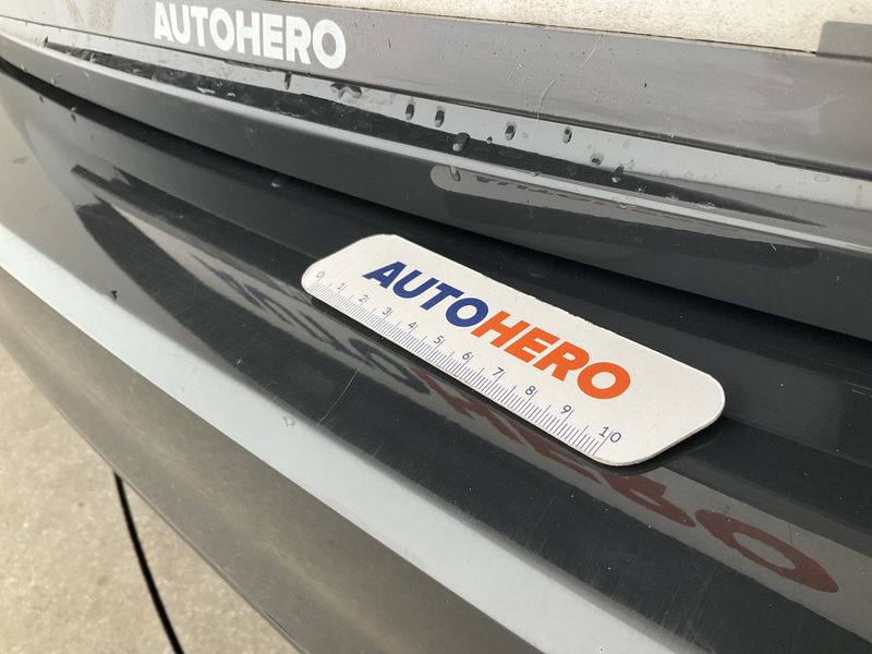 Volkswagen Passat 2.0 TDI Business 4Motion 2020 – снимка 29