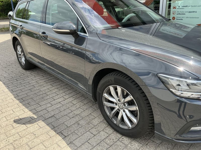 Volkswagen Passat 2.0 TDI Business 4Motion 2020 – снимка 12