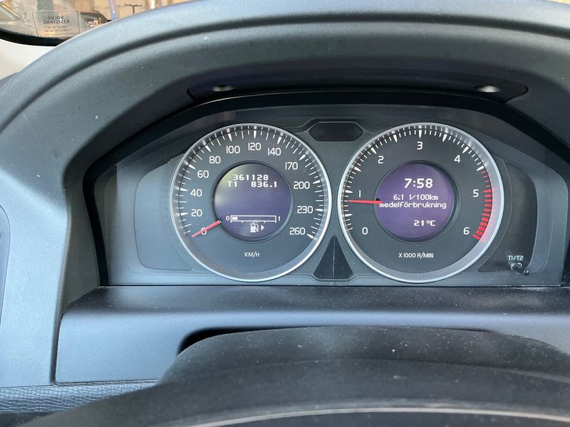 Volvo XC60 2.0 DRIVe Momentum 2012 – снимка 19