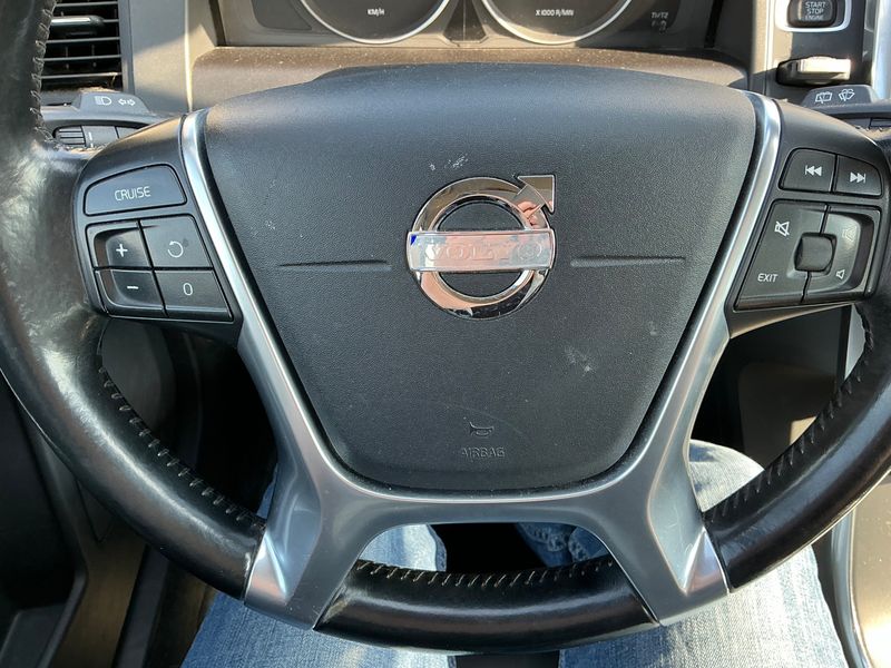 Volvo XC60 2.0 DRIVe Momentum 2012 – снимка 27