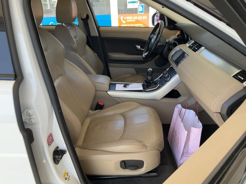 Land Rover Evoque 2.0 Td4 SE 2016 – снимка 16