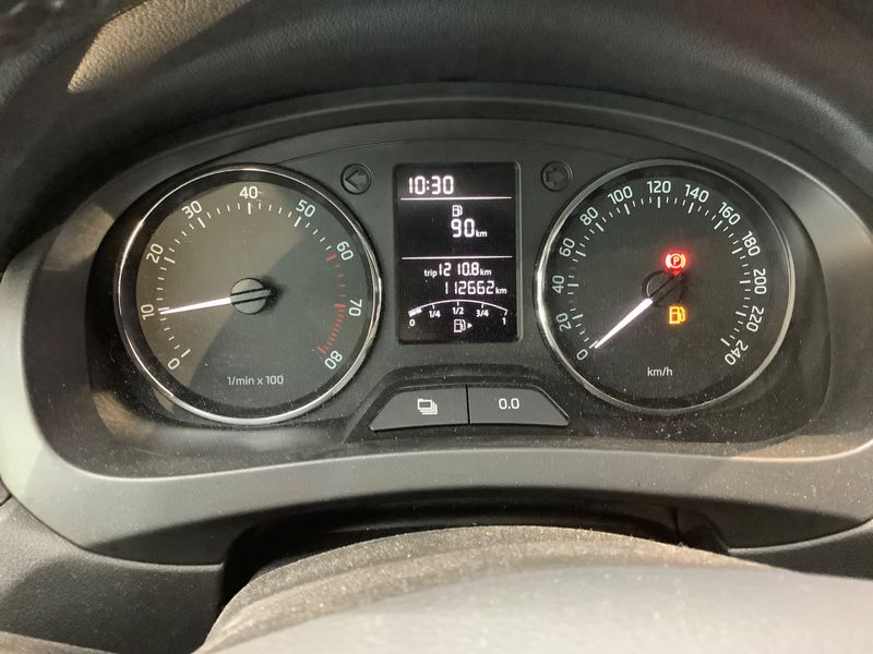 Skoda Rapid Spaceback 1.2 TSI Ambition 2015 – снимка 19