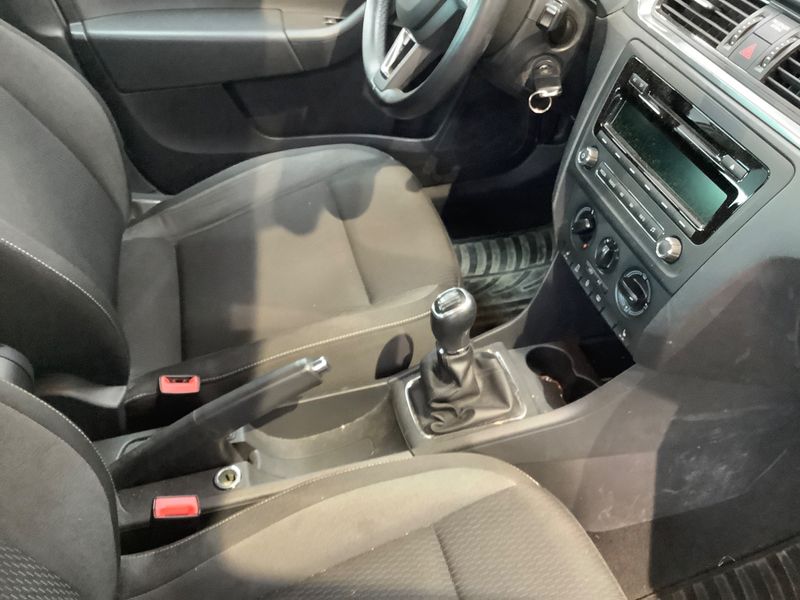 Skoda Rapid Spaceback 1.2 TSI Ambition 2015 – снимка 32