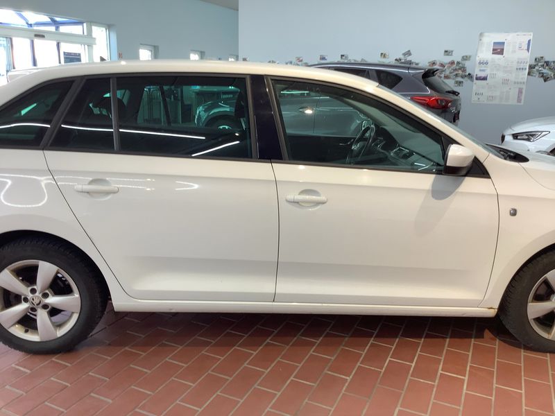 Skoda Rapid Spaceback 1.2 TSI Ambition 2015 – снимка 10