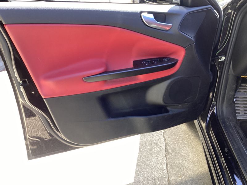 Alfa Romeo Giulietta 1.4 Turbo Collezione 2015 – снимка 34
