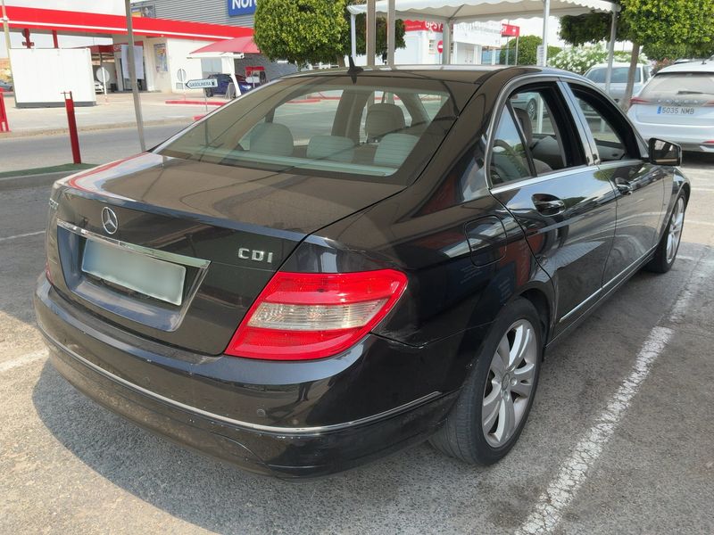 Mercedes-Benz C-Klasse C 200 CDI BlueEfficiency Avantgarde 2011 – снимка 6