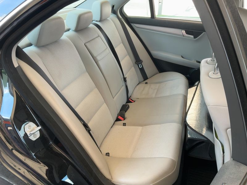 Mercedes-Benz C-Klasse C 200 CDI BlueEfficiency Avantgarde 2011 – снимка 14