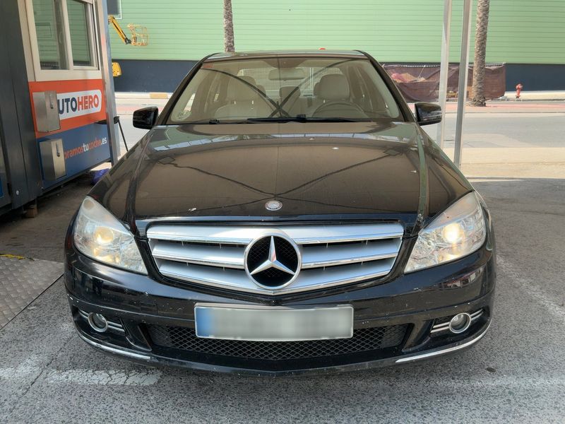 Mercedes-Benz C-Klasse C 200 CDI BlueEfficiency Avantgarde 2011 – снимка 9