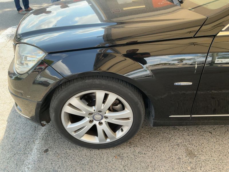 Mercedes-Benz C-Klasse C 200 CDI BlueEfficiency Avantgarde 2011 – снимка 17