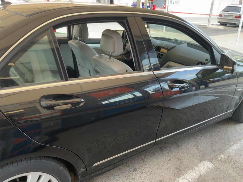 Mercedes-Benz C-Klasse C 200 CDI BlueEfficiency Avantgarde 2011 – снимка 7