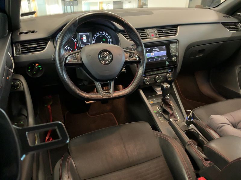 Skoda Octavia 2.0 TSI RS 2015 – снимка 17