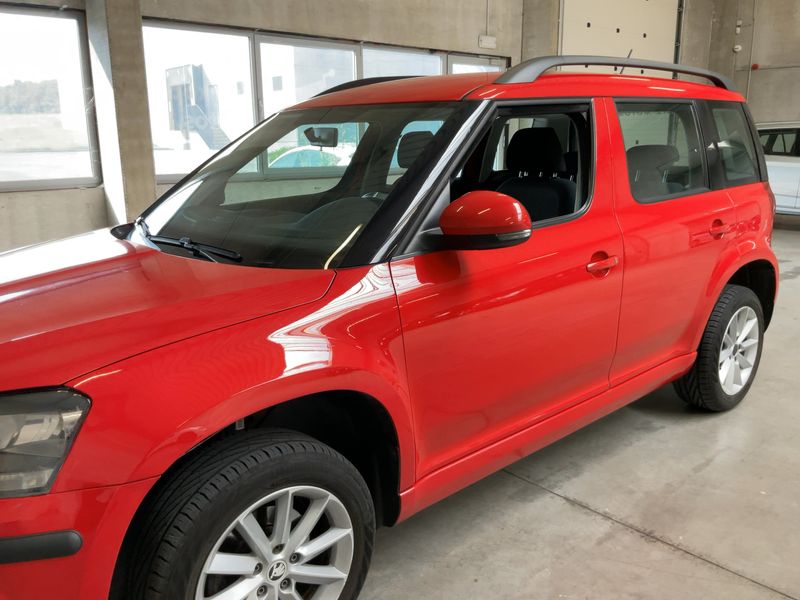 Skoda Yeti 1.2 TSI Active 2015 – снимка 2