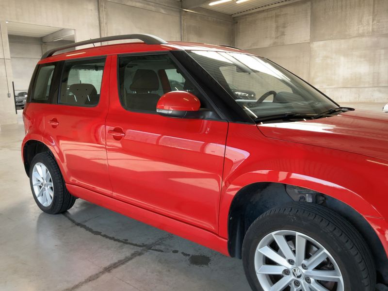 Skoda Yeti 1.2 TSI Active 2015 – снимка 12