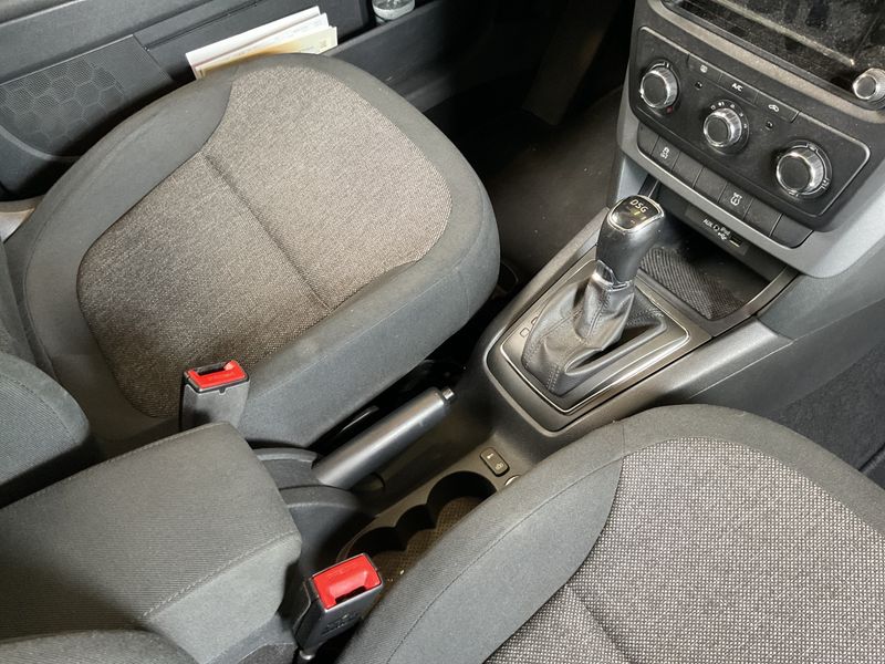 Skoda Yeti 1.2 TSI Active 2015 – снимка 26