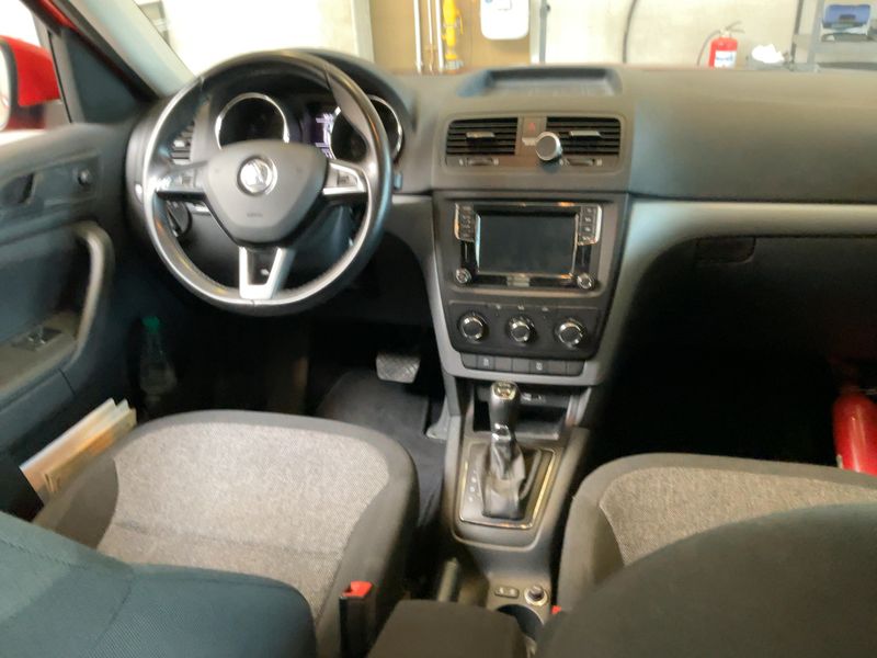 Skoda Yeti 1.2 TSI Active 2015 – снимка 17