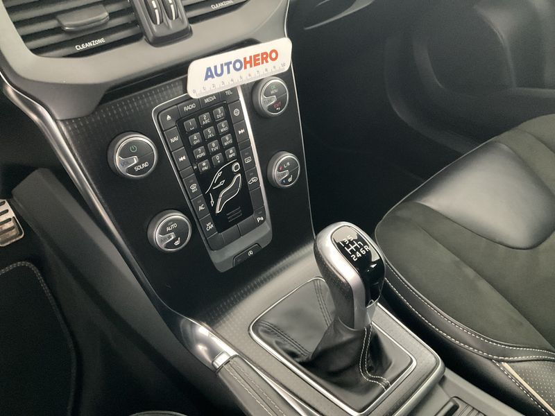 Volvo V40 2.0 D3 R-Design 2016 – снимка 24