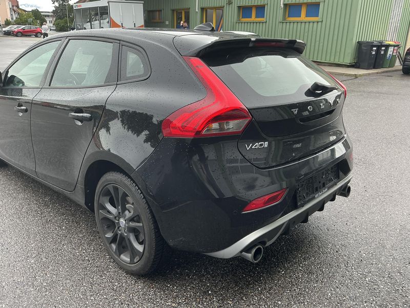 Volvo V40 2.0 D3 R-Design 2016 – снимка 6