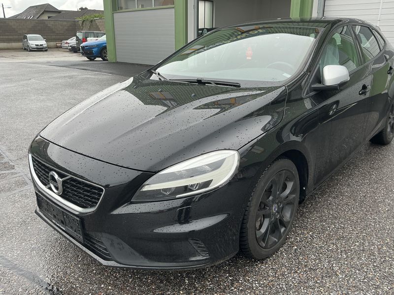 Volvo V40 2.0 D3 R-Design 2016 – снимка 1
