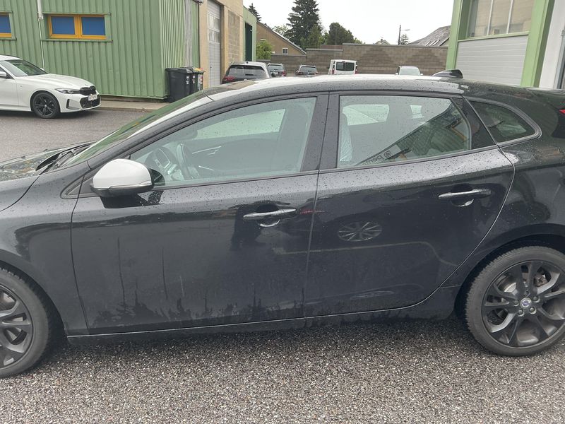 Volvo V40 2.0 D3 R-Design 2016 – снимка 4