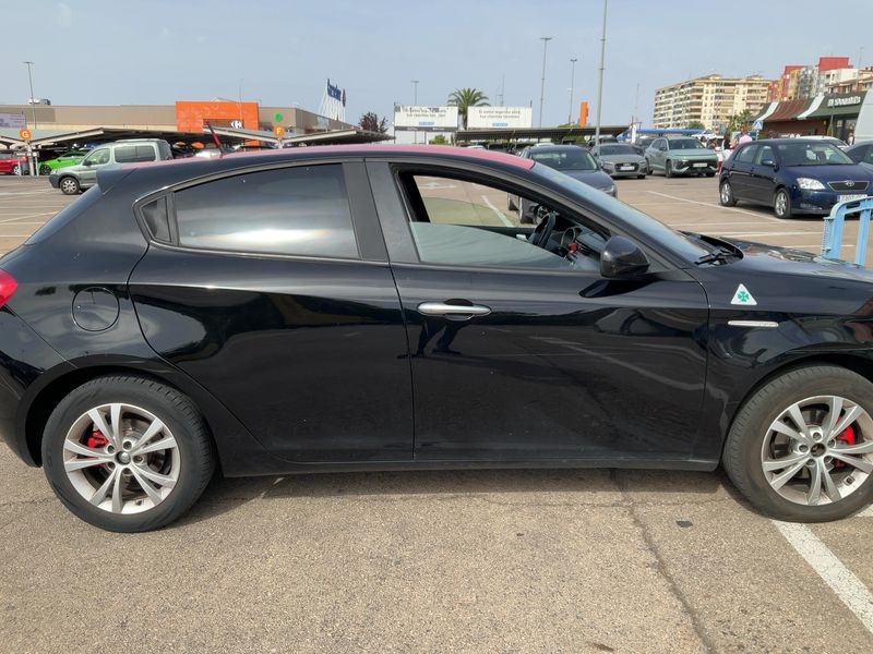 Alfa Romeo Giulietta 1.4 Turbo Distinctive 2013 – снимка 10