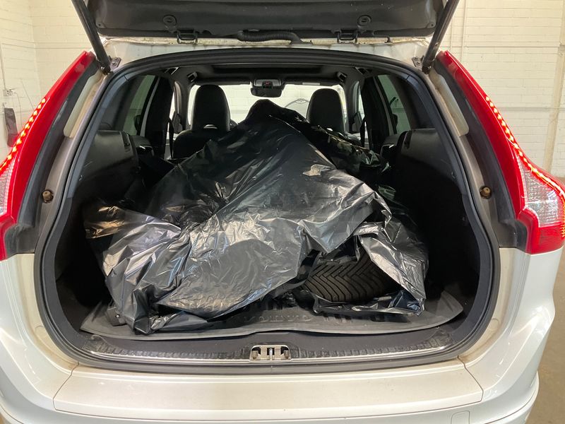 Volvo XC60 2.0 D4 Linje Inscription 2WD 2017 – снимка 16