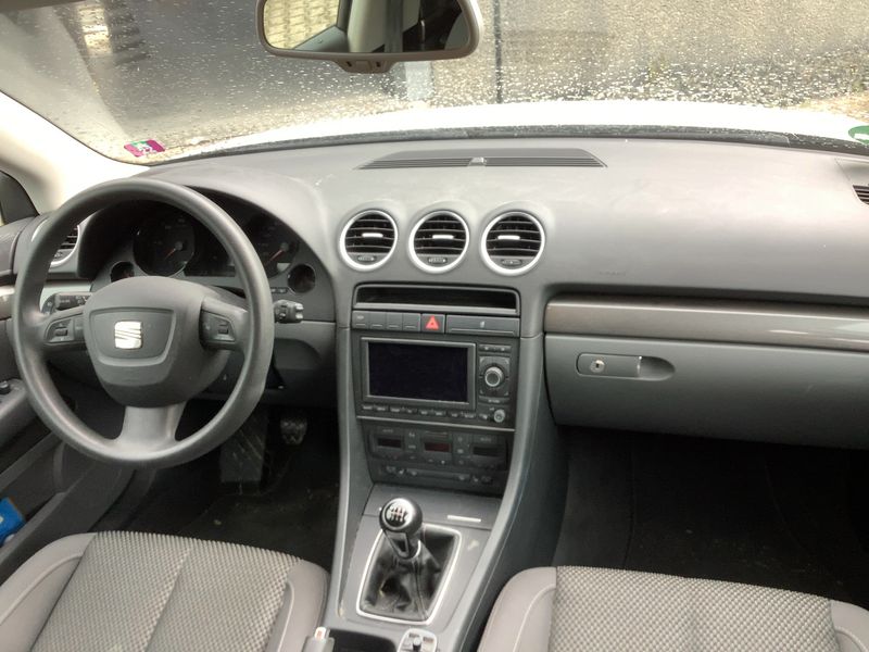 Seat Exeo 2.0 TDI Reference 2012 – снимка 17