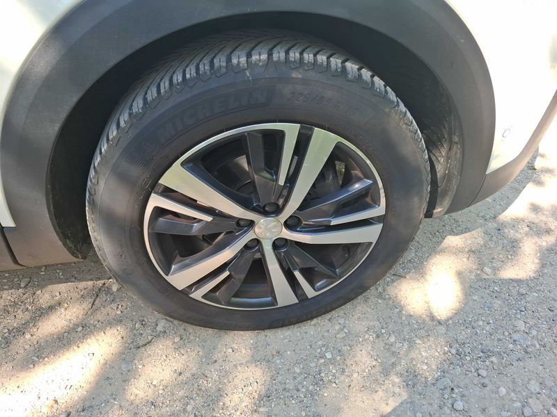 Peugeot 3008 1.6 Blue-HDi Allure 2017 – снимка 29