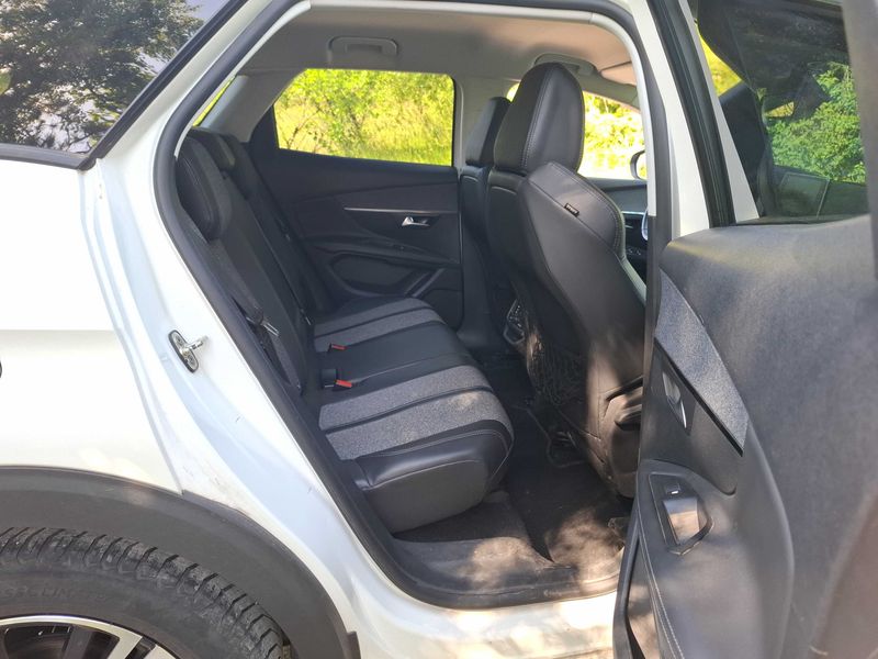Peugeot 3008 1.6 Blue-HDi Allure 2017 – снимка 14