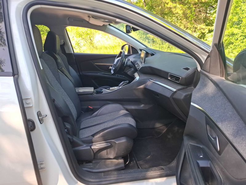 Peugeot 3008 1.6 Blue-HDi Allure 2017 – снимка 10