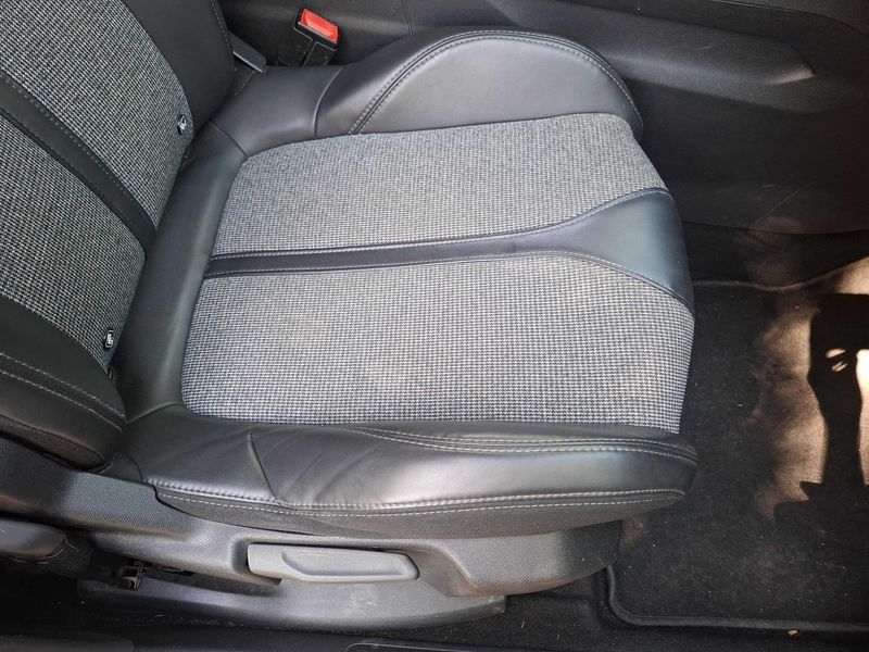 Peugeot 3008 1.6 Blue-HDi Allure 2017 – снимка 48