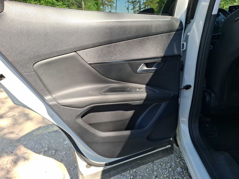 Peugeot 3008 1.6 Blue-HDi Allure 2017 – снимка 62
