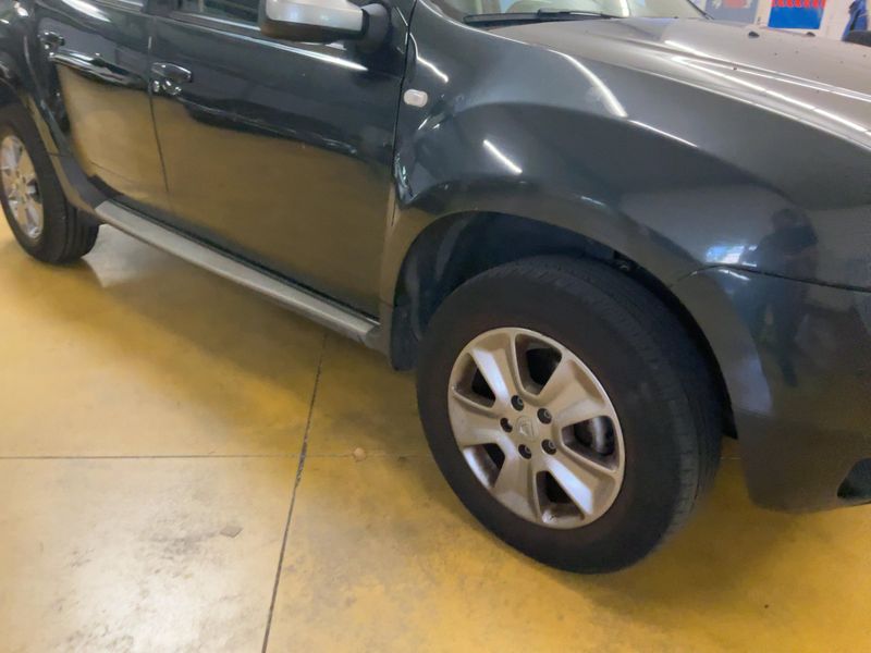 Dacia Duster 1.2 TCe Prestige 4x2 2017 – снимка 12