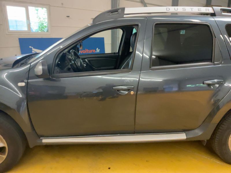 Dacia Duster 1.2 TCe Prestige 4x2 2017 – снимка 4