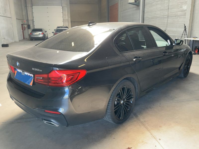 BMW 5er 530e xDrive M Sport 2020 – снимка 8