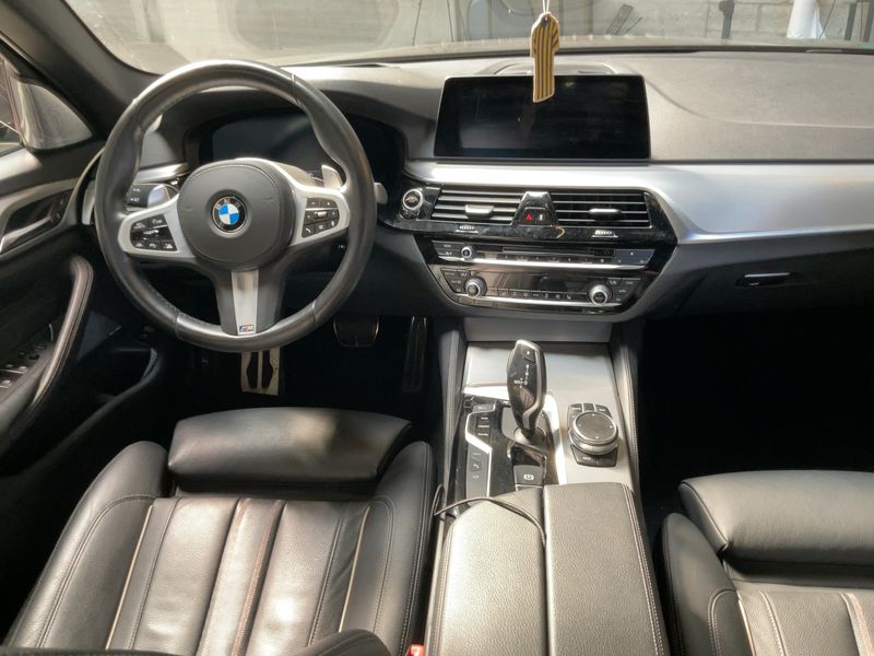 BMW 5er 530e xDrive M Sport 2020 – снимка 17