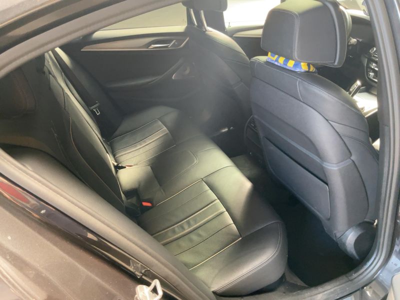 BMW 5er 530e xDrive M Sport 2020 – снимка 19