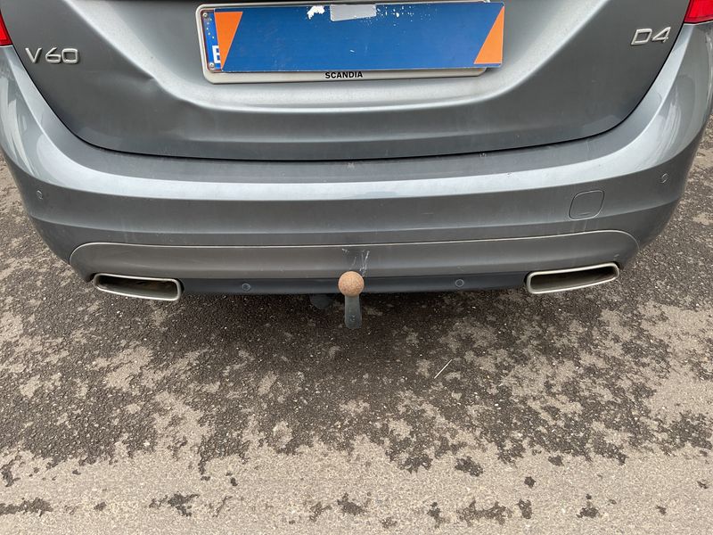Volvo V60 2.0 D4 Kinetic 2018 – снимка 46