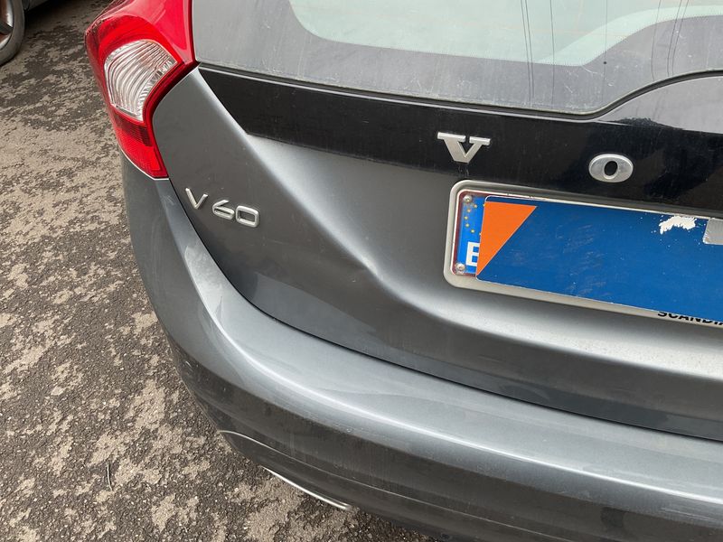 Volvo V60 2.0 D4 Kinetic 2018 – снимка 48