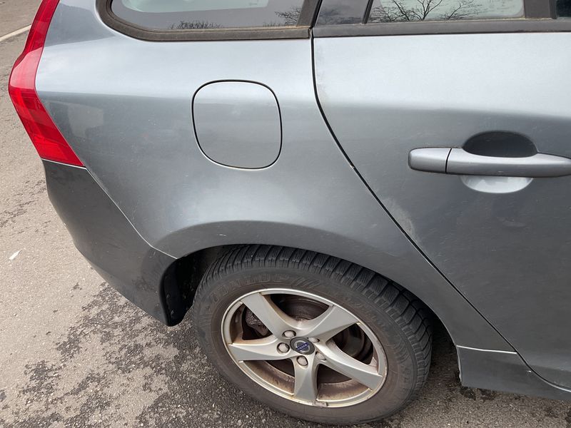 Volvo V60 2.0 D4 Kinetic 2018 – снимка 24