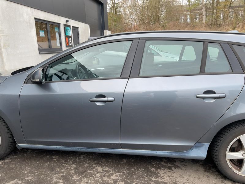 Volvo V60 2.0 D4 Kinetic 2018 – снимка 4