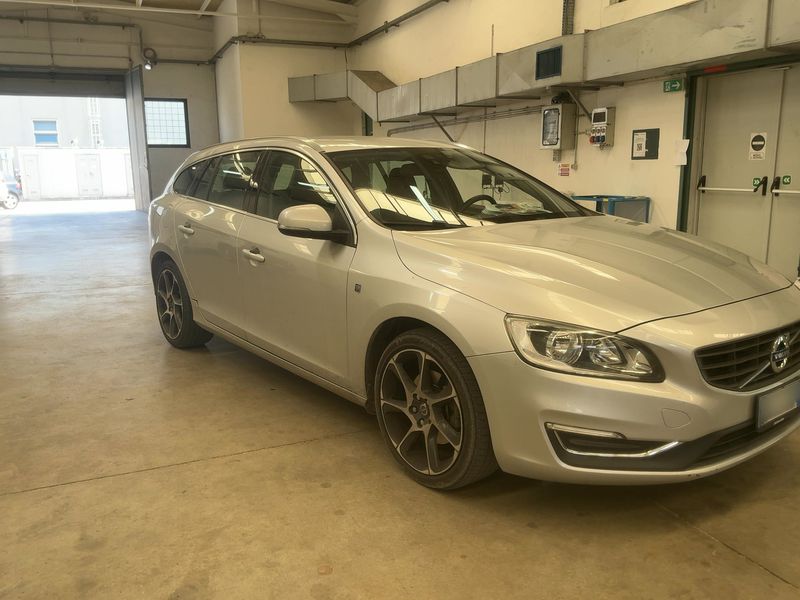 Volvo V60 2.0 D2 Ocean Race 2016 – снимка 12
