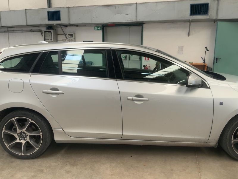 Volvo V60 2.0 D2 Ocean Race 2016 – снимка 10