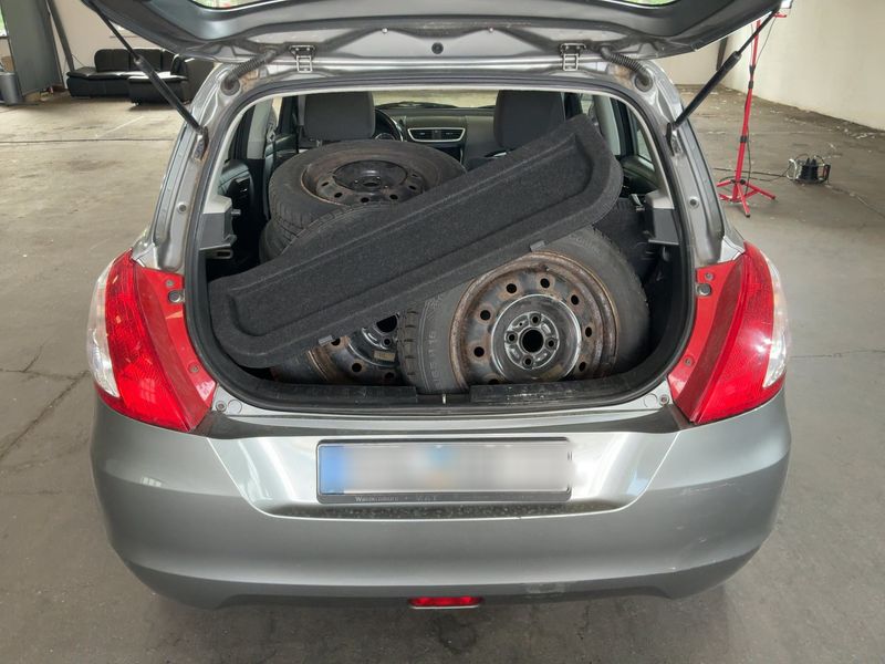 Suzuki Swift 1.2 Comfort 2011 – снимка 16